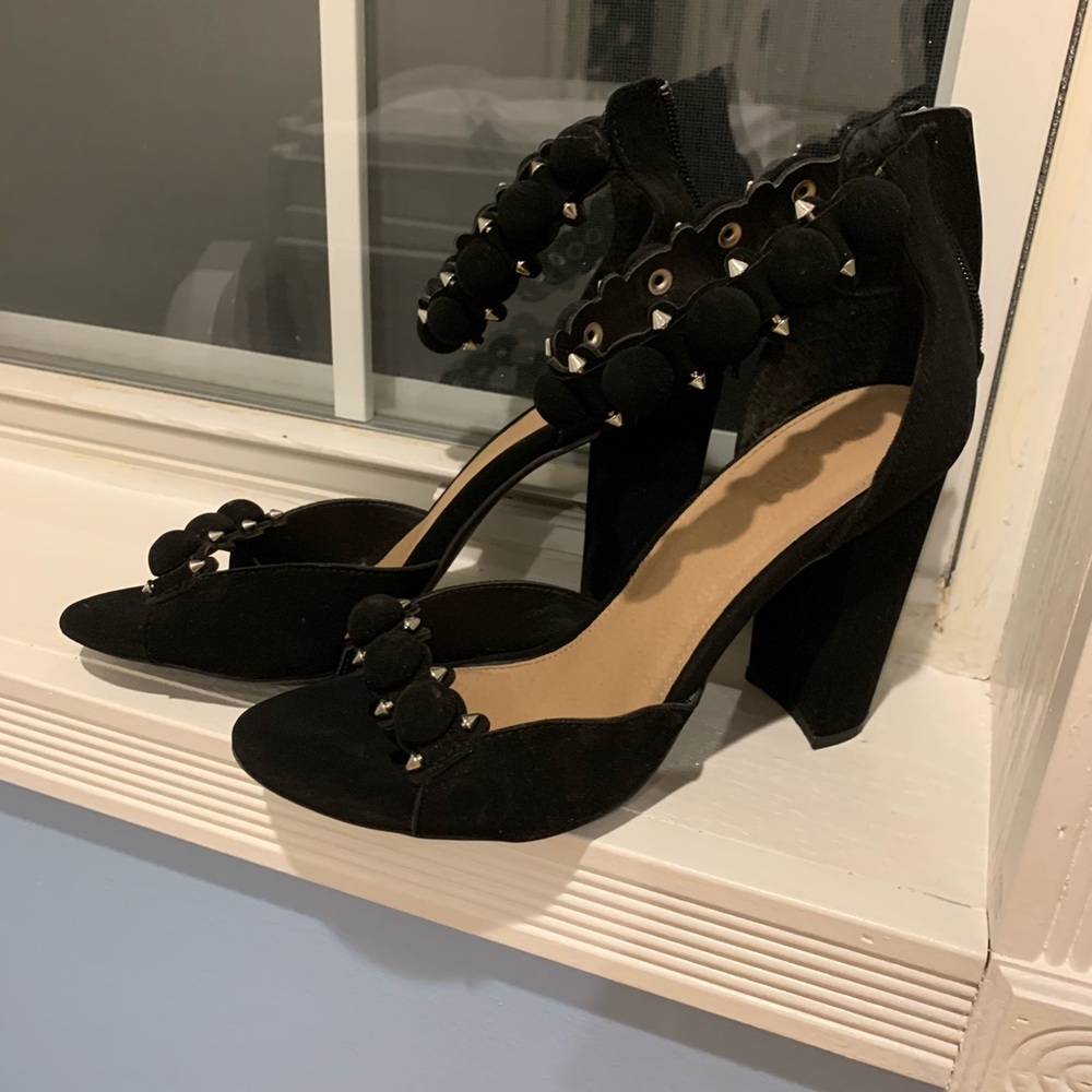 Black thick heel